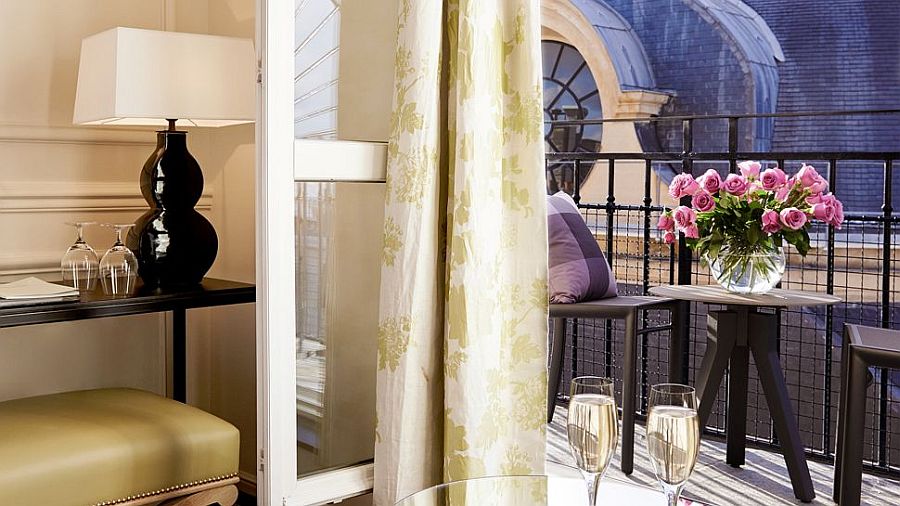 enjoy-a-relaxing-retreat-at-the-fabulous-grand-hotel-du-palais-royal