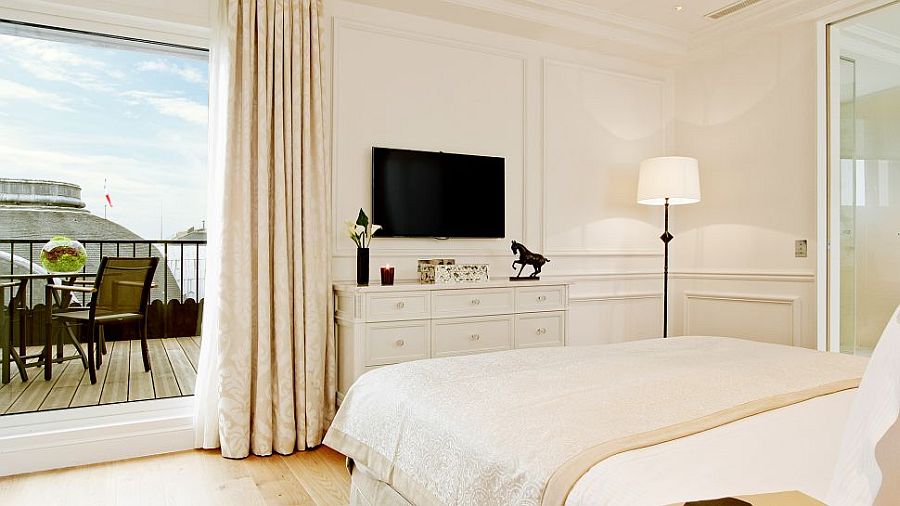 luxury-suite-inside-the-posh-paris-hotel-set-in-a-historic-18th-century-building