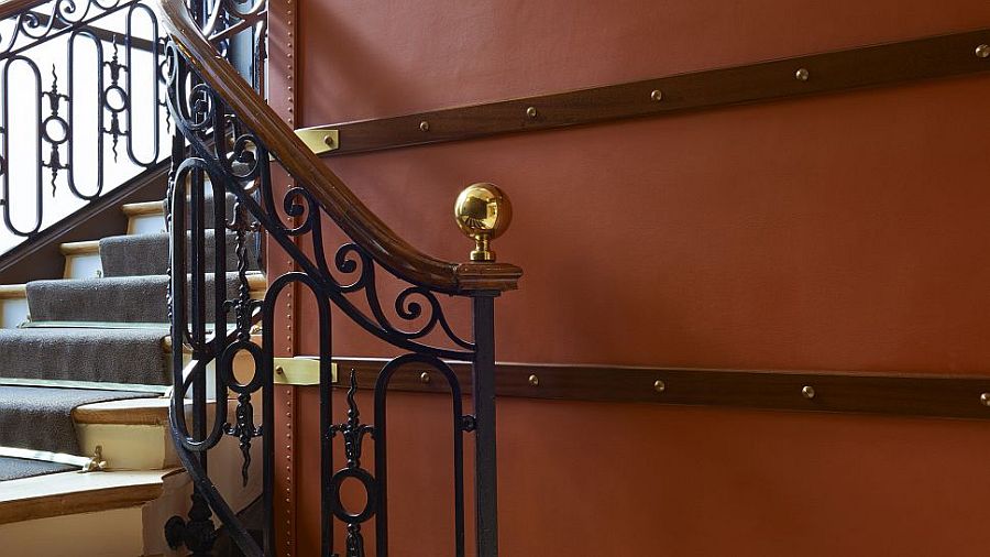 vintage-and-modern-elements-come-together-at-the-fabulous-grand-hotel-du-palais-royal