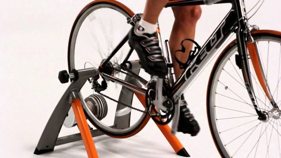 bike-trainer-indoor-exercise-960x540