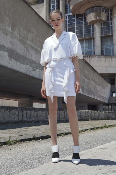 givenchy-resort-2017-01-400x600