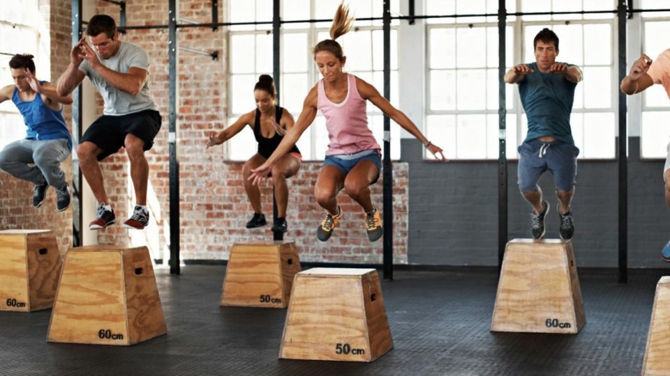 plyometrics-indoor-exercise-960x540