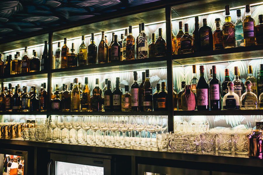rum-kitchen-backbar2
