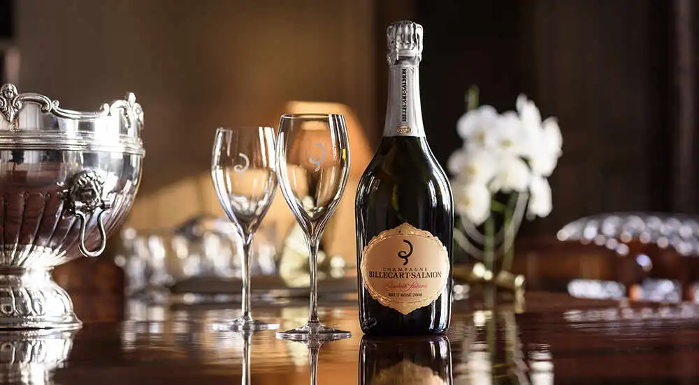 22 Intoxicating Holiday Gifts for Wine Lovers