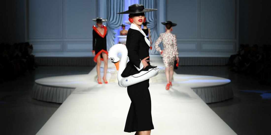 Moschino SPRING 2023 READY-TO-WEAR