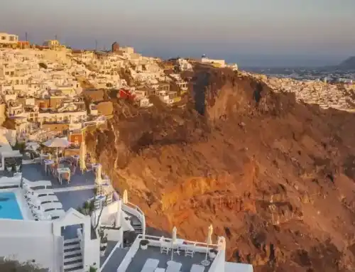Best Place To Stay In Santorini For A Honeymoon