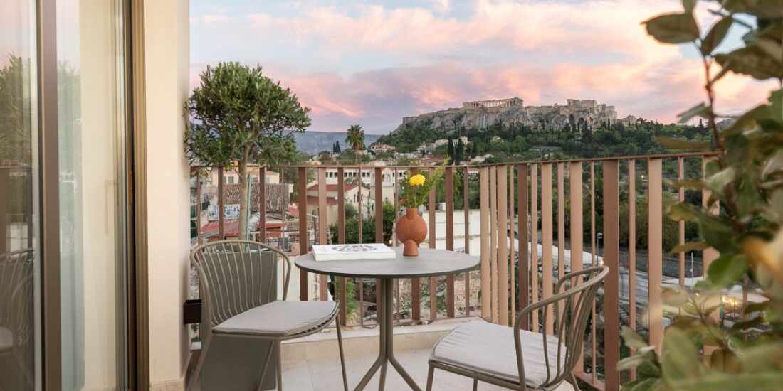 This Hotel with Acropolis View Will Take You on a Journey Through Time in the Heart of Athens – Prepare to Be Swept Away!