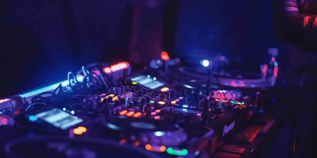 share the music, feel the vibe