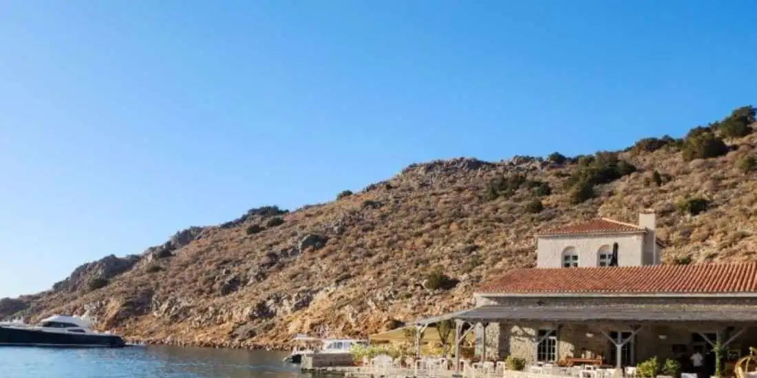 Experiencing Beachfront Suite Bliss at Mandraki Beach Resort * Hydra