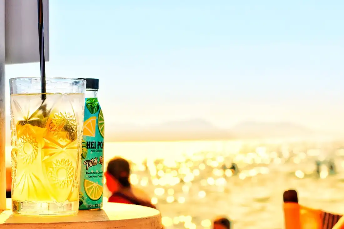 SONG OF THE DAY/Liebe feat.Dim Zach - Τα φώτα του Κόσμου