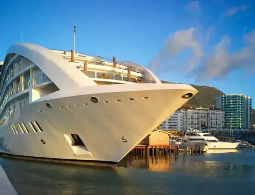 From suite to sea: Exclusive hotel suites with private yacht charters