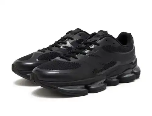 New Balance ABZORB 2000 “Triple Black”: Reviving Early-2000s Futuristic Energy