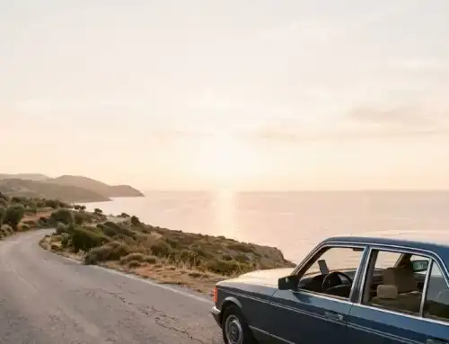 “Press Play & Go: Τα Tracks που Μυρίζουν Καλοκαίρι”